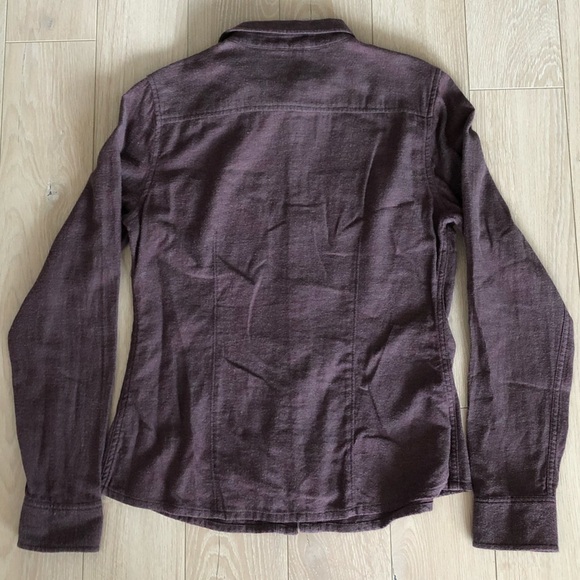 Aritzia TNA Light Maroon Button Down Shirt - Picture 2 of 11